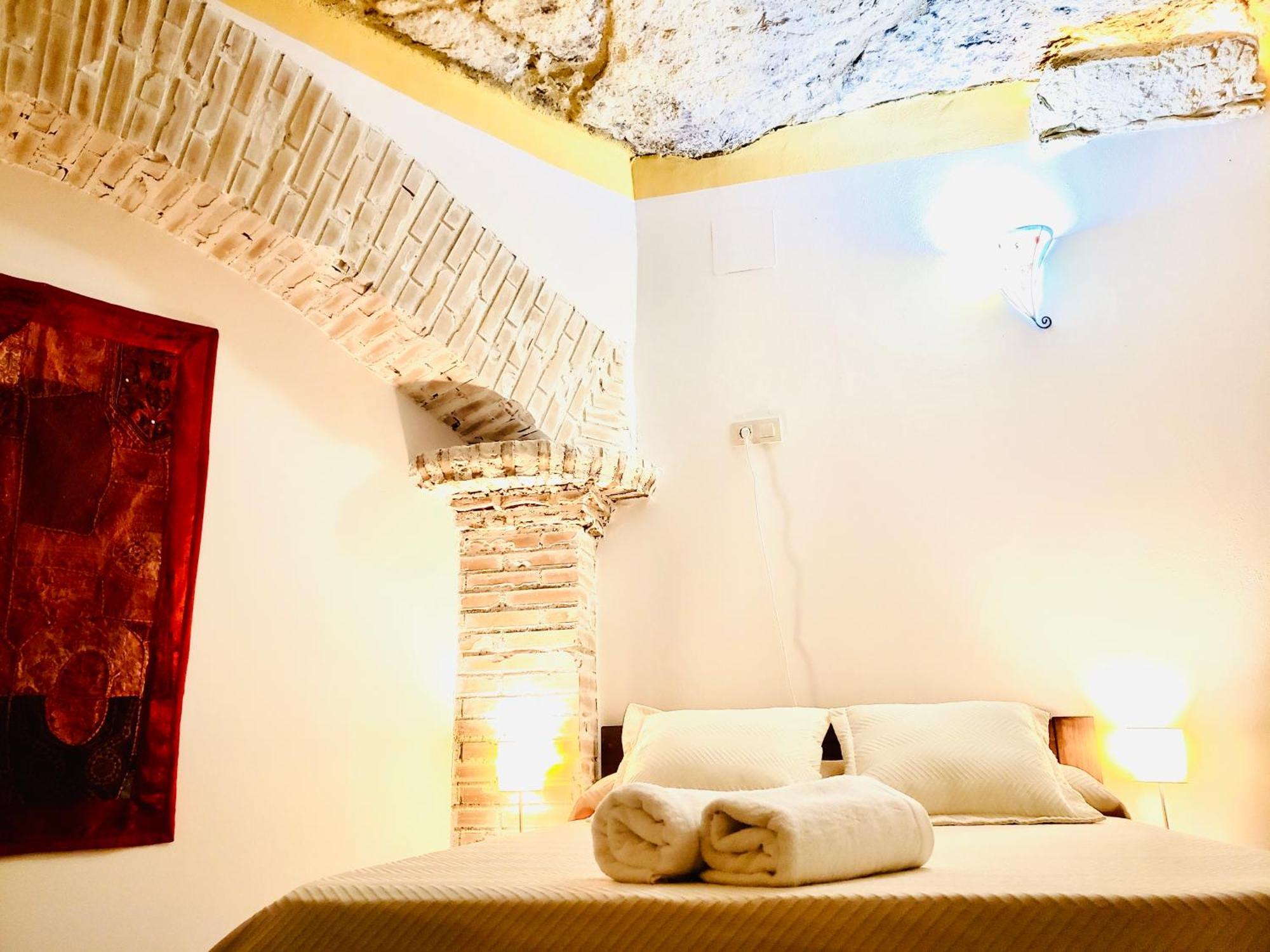 Casa Rural Cueva El Nido Casas de Fernando Alonso Eksteriør bilde